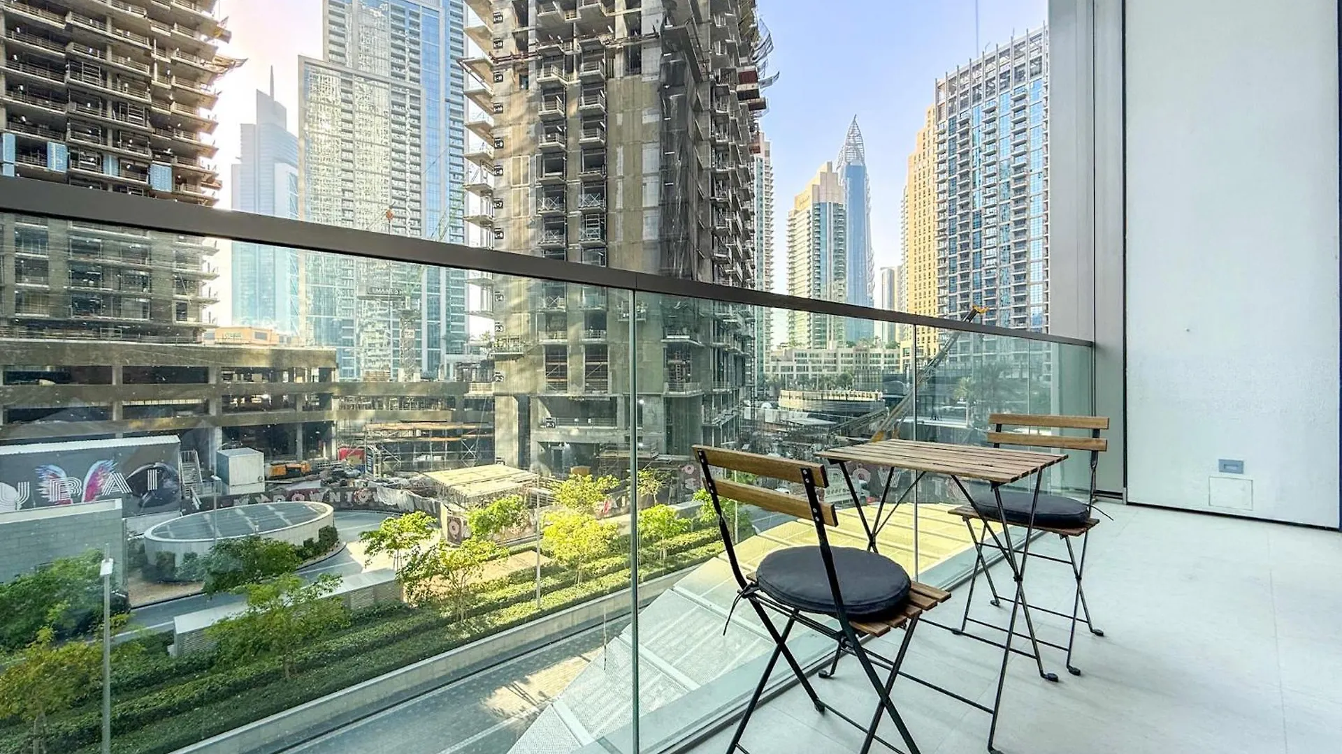 Grande Signature, 1Br, Infinity Pool & Gym, 5Min Walk To Dubai Mall 0*,  アラブ首長国連邦
